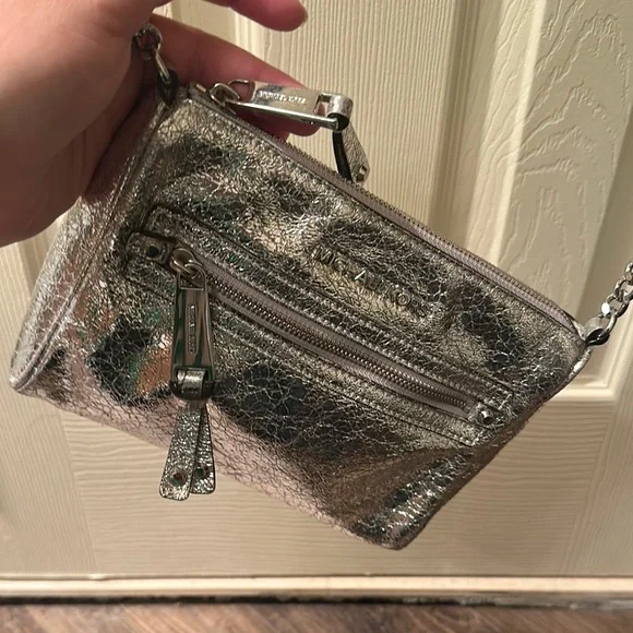 Michael Kors metallic/Shiny Silver Crossbody Bag - Picture 8 of 15